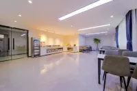 7Days Inn Hotel (Zhoukou Wuyi Square City Central Hospital)