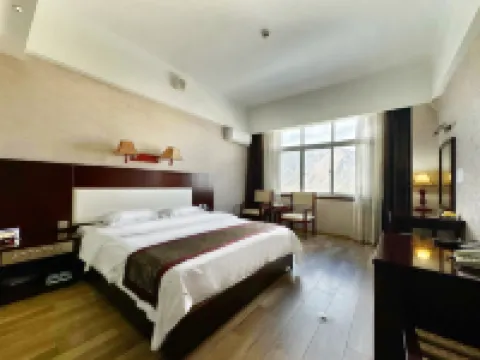 Tongxin Hotel