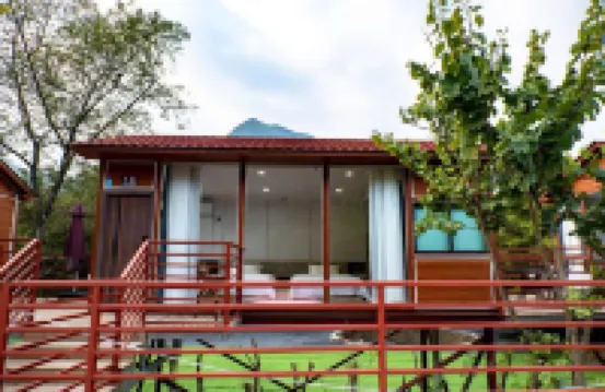 魚水空中河畔民宿