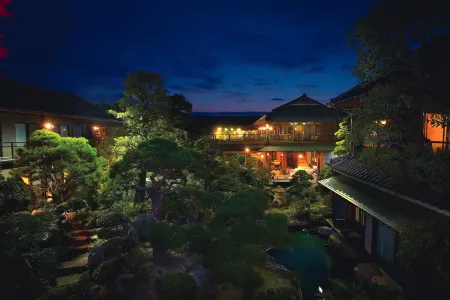 Beautiful Japanese Garden Kagetsu