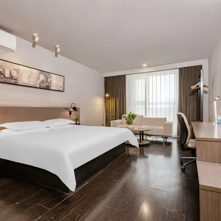 Jinjiang Star Hotel (Xintiandi Branch, Luohe Railway Station)
