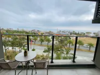 Poly Jinluwan Natural Seaview Apartment - Kitchens