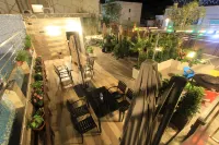 Tianjing Sky Garden Private Tang Hot Spring Homestay