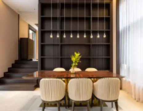 Six-Dimensional Business Hotel Huzhou