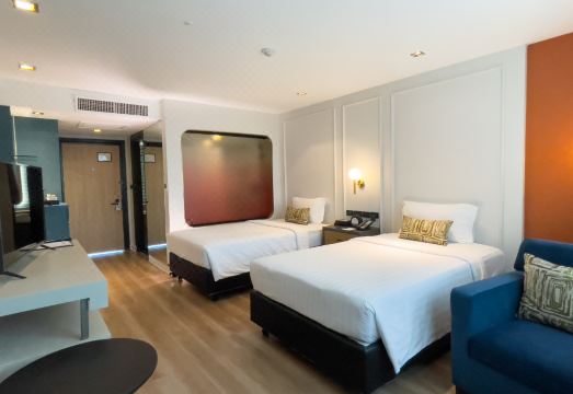 5. 에이-원 방콕 ..