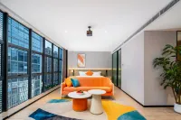 Moon Lake Hotel(Baise Longjing Street Universal Commercial Center store)