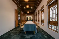 Lin Jian · Lin Jane Forest Secret Private Hot Spring Treehouse