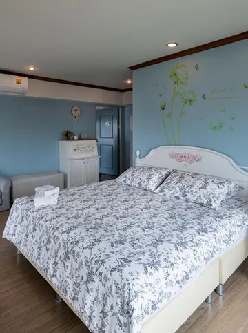 รูปภาพของเดอะ ลิลลี่ โฮเต็ล