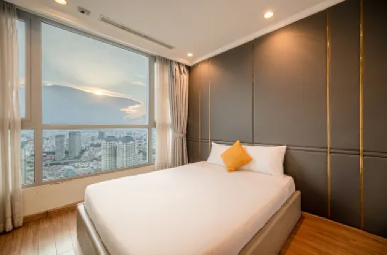 An Corner Apt - Vinhomes Central Park High Floor Nice View and Free Pick up for 5 Nights 랜드마크 81 주변 호텔