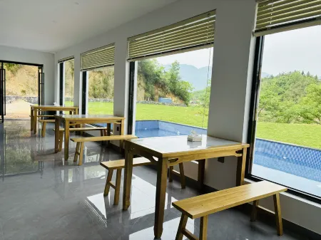 Xiandao Lake Hushan Xiaoju Homestay Отели рядом с достопримечательностью «Xiandaohu Xianhu Gallery»