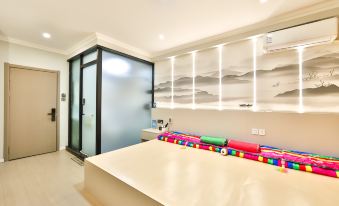 Zunyue Hotel (Yanji Folk Garden)