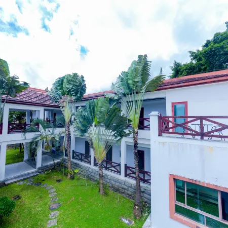 Wuzhishan Yatai Rainforest Resort Hotel