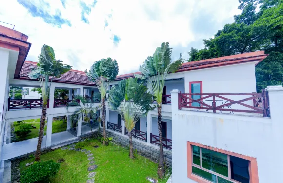 五指山水滿園民宿