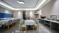 藍凰飯店 - 早餐
