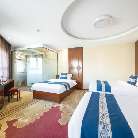 Oasis Holiday Inn (Zhangye West high-speed rail station)