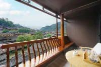 Xijiang Qianhu Miao Village Mufeng Mountain Courtyard B&B (No. 6 Fengyu Bridge Branch) Hotels near No.6 Fengyu Bridge