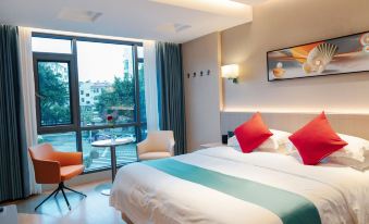 Xunwu Yijia Business Hotel