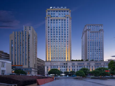 Country Inn & Suites by Radisson Chongqing Wanzhou Wanda Plaza Hotels near Wanzhou Revolutionary Martyrs Cemetery