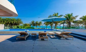 Small Path Bay Beach with Sea View and Beautiful Accommodation