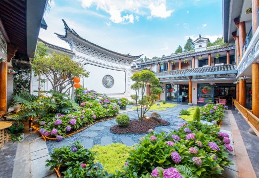 Dali隆兴院·聆感森氧Fores丨Style绿荫树下仙境花园酒店（古城南门店）外景图