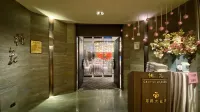 Monarch Plaza Hotel - breakfast