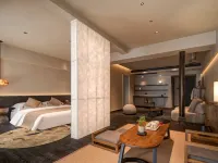 Huajian Yongning Tea-themed Stay (Xi'an City Wall South Gate Yongningmen Subway Station) Hotels near Beilin