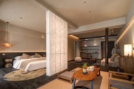 Huajian Yongning Tea-themed Stay (Xi'an City Wall South Gate Yongningmen Subway Station)