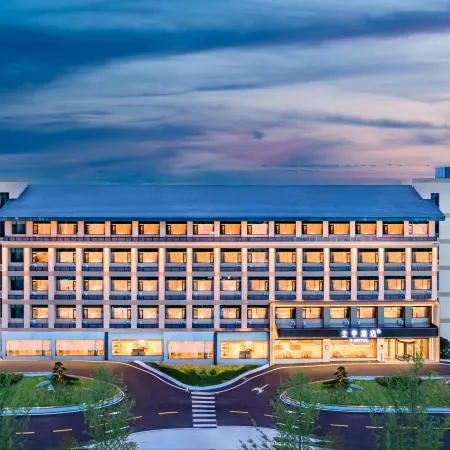 Ji Hotel (Neijiang Normal University Wansheng Tianjie Store)