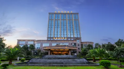 Kailong Holiday Hotel Hotel dekat CPC Longling County Committee Party School