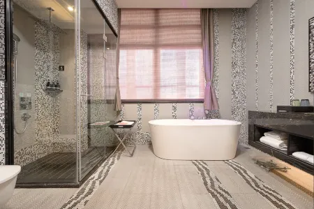 MoAn Hotel (Shanghai Hongqiao Hub International Exhibition Center Store)