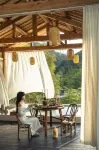 Anji Fanyin · Hillside Wilderness Luxury Private Hot Spring Mountain Stream Holiday Villa - románticos