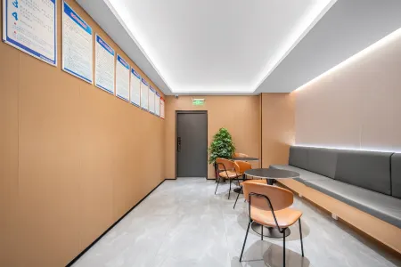 Xihua Yangwang Hotel (Shangyi Republic of China Style City) Отели рядом с достопримечательностью «Jizi Reading Platform»