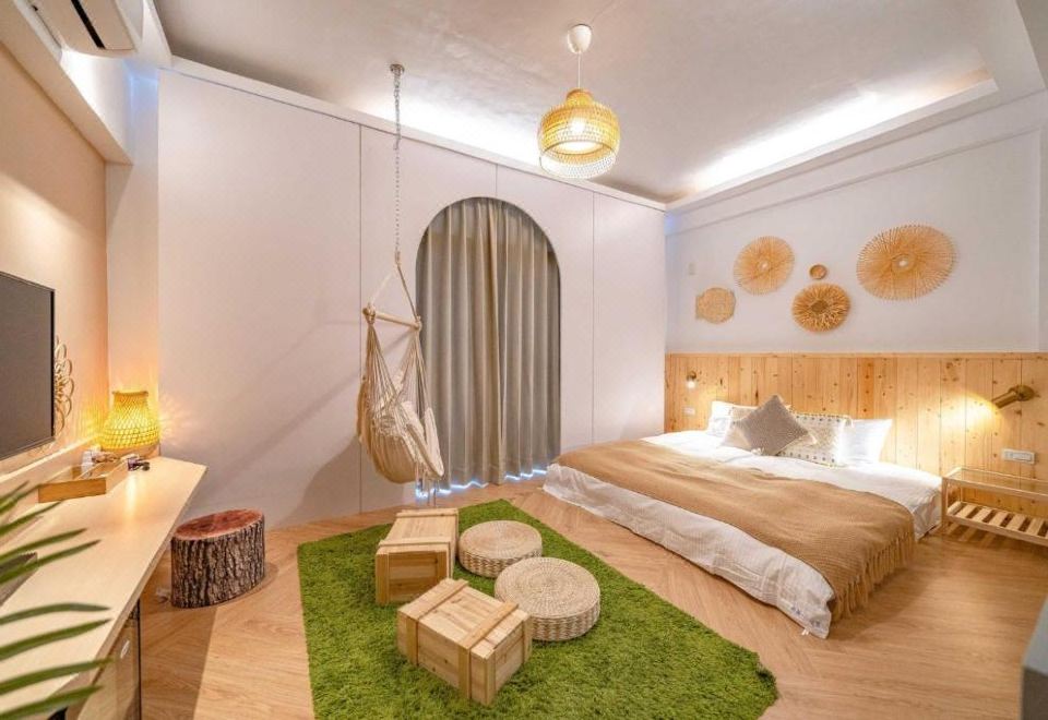 Light Forest Island 썸네일