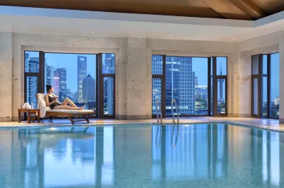 Sunrise On The Bund Hotels & Resorts Shanghai Hotel berhampiran Fudan University