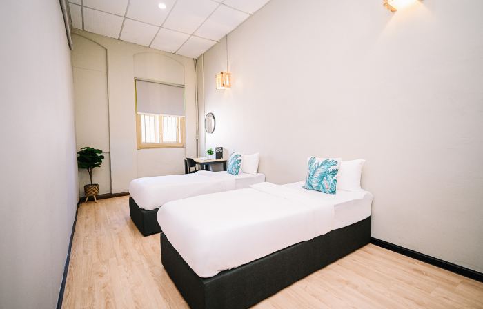 Swing & Pillows @ 87 Chulia St, Georgetown Penang