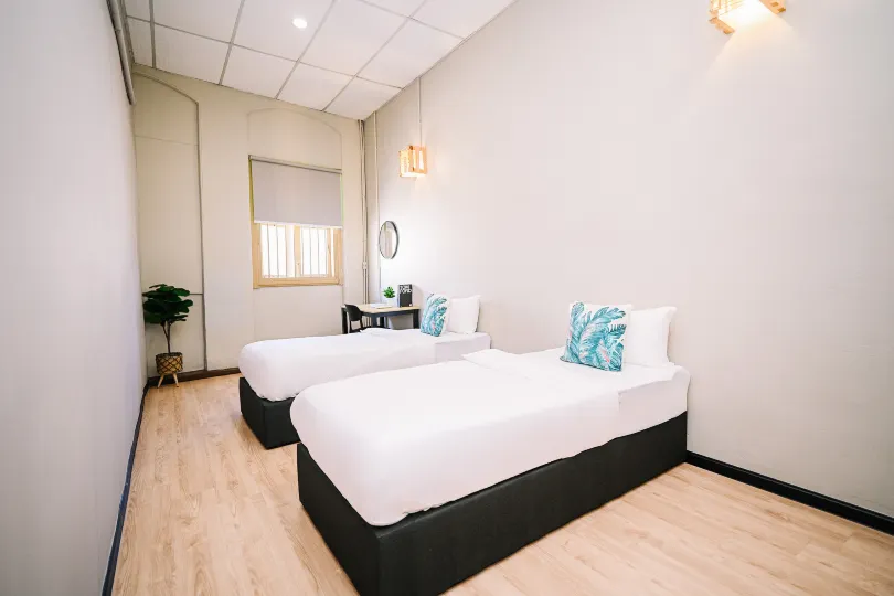 Swing & Pillows @ 87 Chulia St, Georgetown Penang