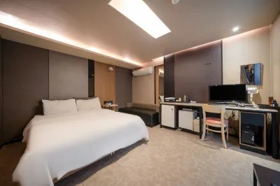 lime hotel Hoteles cerca de Estación de tren de Suwon