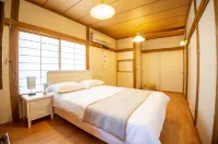 Ikebukuro Free Pickup Up to 20 guests Ueno Station 14 mins 2 kitchens, bathrooms