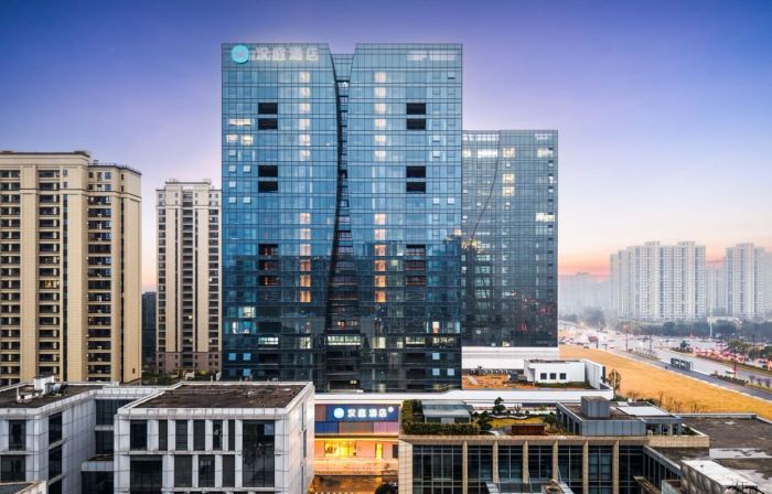 HanTing Hotel (Wenzhou Cangnan Lingxi)