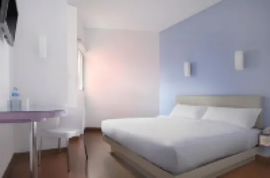 Amaris Hotel Juanda Jakarta   Các khách sạn gần Jakarta Cathedral