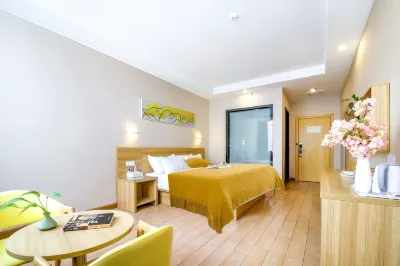 Meet the Yunlai Hotel (Dongguan Qingxi Tuqiao) Hotels near Jintaifeng Central City