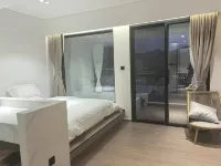 Longmen Zhuyunju Homestay