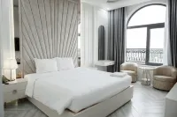 Tan Hanh Hotel - parking
