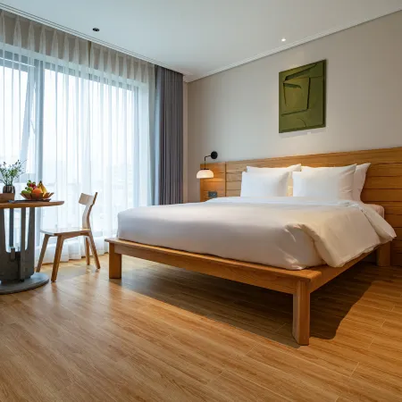 Nam Dat Hotel by D'Lecia Ha Long Отели рядом с достопримечательностью «Бухта Халонг»