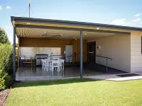 Eastend Studio Apartments