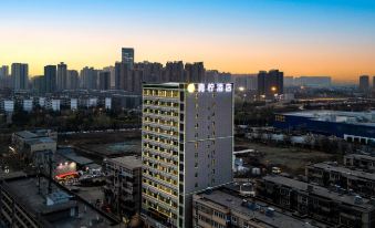 Shangpin Yijia Hotel (Xiansanqiao Sobao Center IKEA Home)