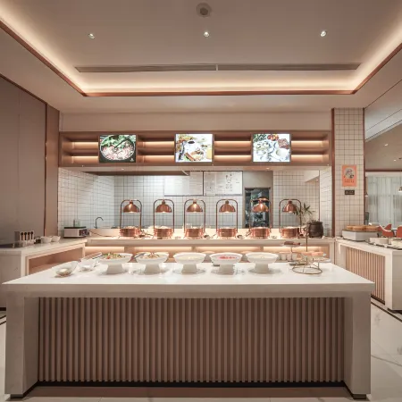 Yaxi Hotel (Fangte Oriental Shenhua Branch)
