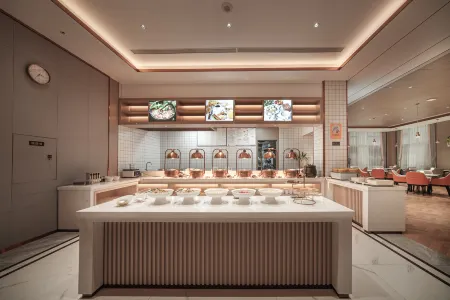 Yaxi Hotel (Fangte Oriental Shenhua Branch)