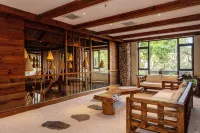 Slanting Lane Hotel