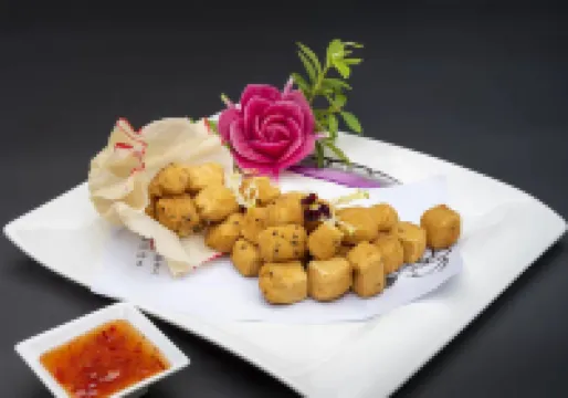 Jiuchonghu Hakka Hot Spring Courtyard